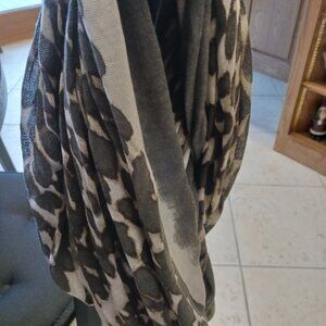 Chico's Grape Leaf/Olive Green/Cream Infinity Scarf NWT